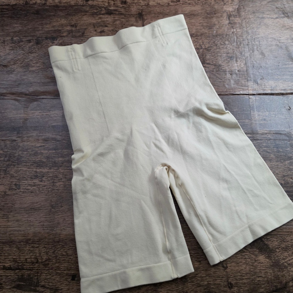 EMPETUA Shapewear Shorts Women XL/2XL Cream High Waisted Seamless 55021